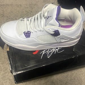 Worn like 4 times good condition white and purple size 13 men